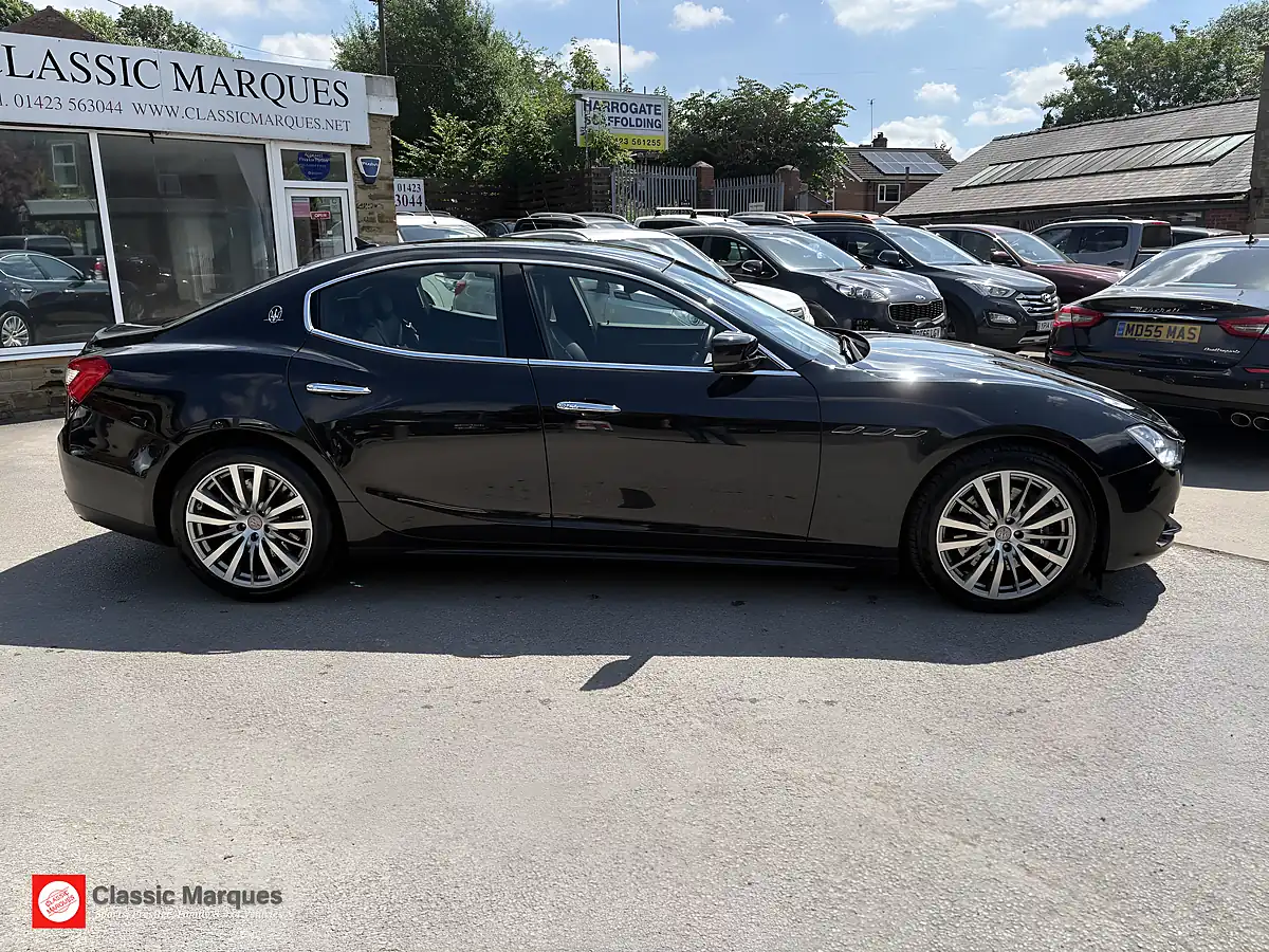 Used 2014 Maserati Ghibli Saloon Black - Interior and Exterior details 7