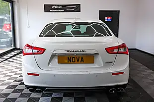 Used 2014 Maserati Ghibli Saloon White - Interior and Exterior details 11