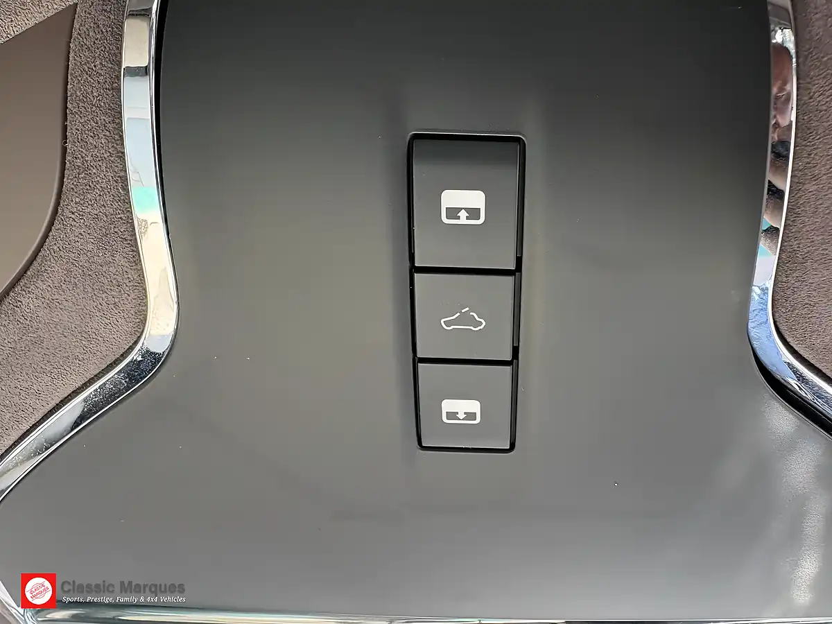 Used 2014 Maserati Quattroporte S Bronze - Interior and Exterior details 18