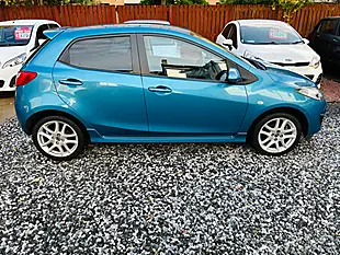 Used 2014 Mazda 2 Tamura Blue - Interior and Exterior details 19