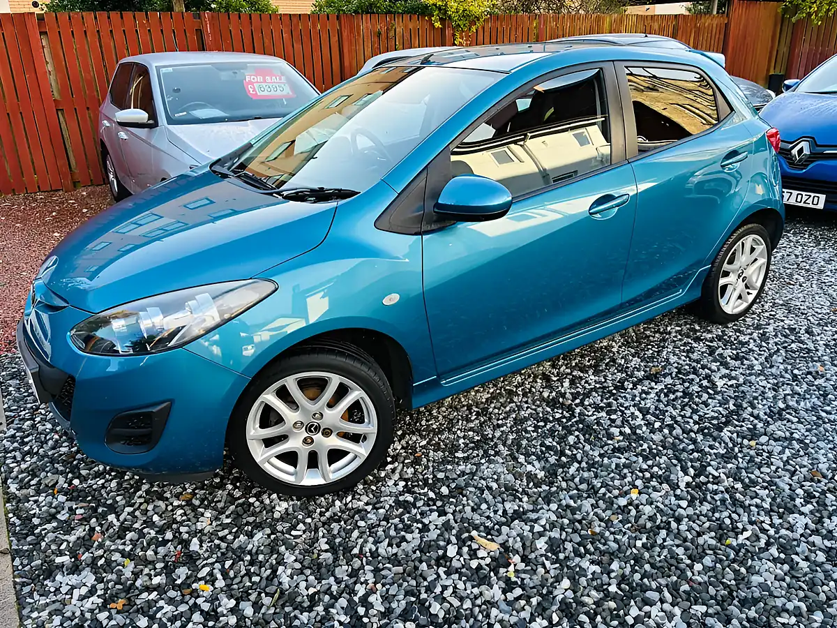 Used 2014 Mazda 2 Tamura Blue - Interior and Exterior details 2