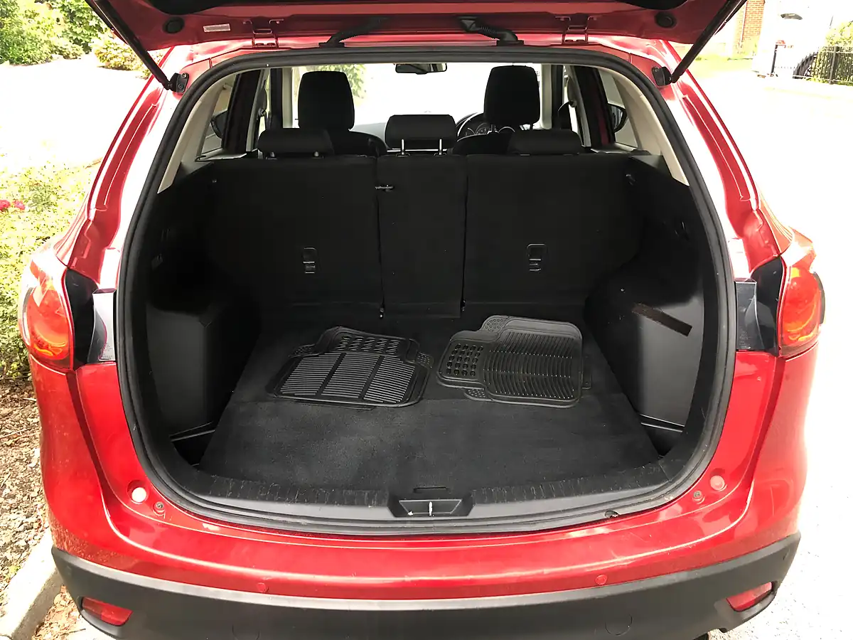 Used 2014 Mazda CX-5 Se-L Red - Interior and Exterior details 5