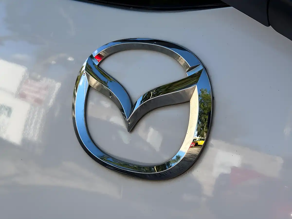 Used 2014 Mazda MAZDA2 Colour Edition White - Interior and Exterior details 18
