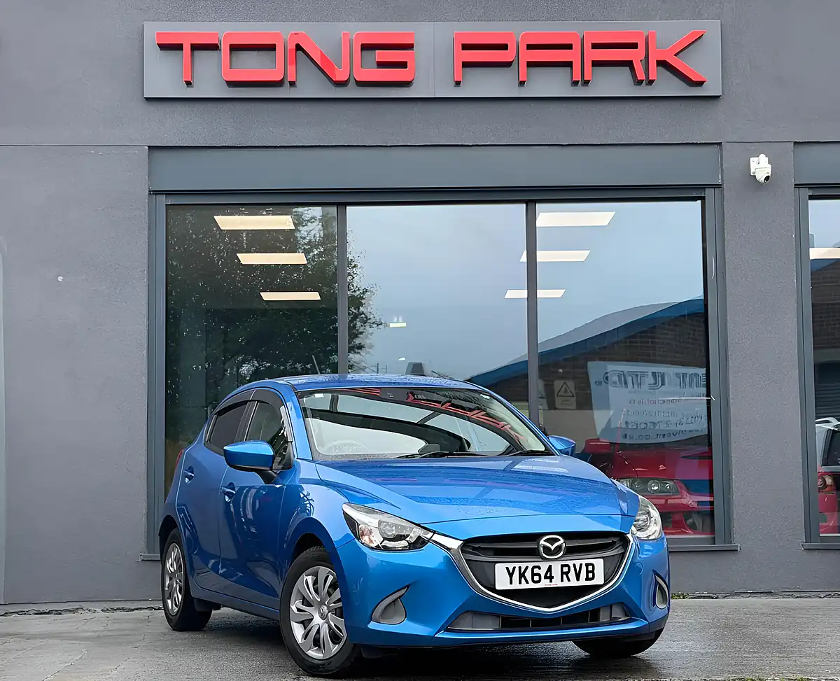 Used 2014 Mazda Mazda2 Se-L Blue - Front View