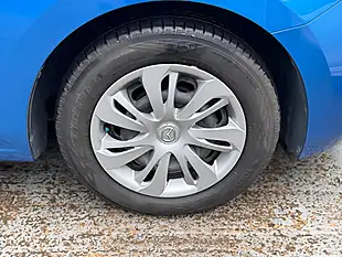 Used 2014 Mazda Mazda2 Se-L Blue - Interior and Exterior details 19
