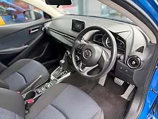 Used 2014 Mazda Mazda2 Se-L Blue - Interior and Exterior details 3