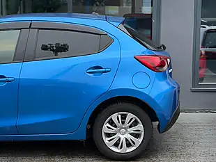 Used 2014 Mazda Mazda2 Se-L Blue - Interior and Exterior details 8