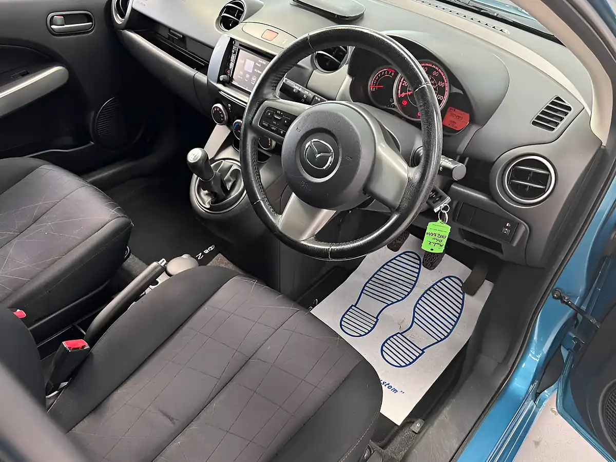 Used 2014 Mazda Mazda2 Venture Blue - Interior and Exterior details 3