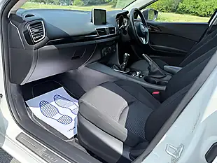 Used 2014 Mazda Mazda3 Se White - Interior and Exterior details 11