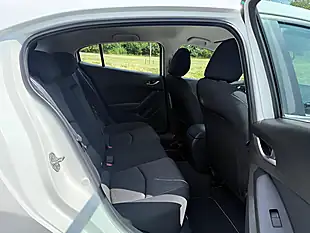 Used 2014 Mazda Mazda3 Se White - Interior and Exterior details 16