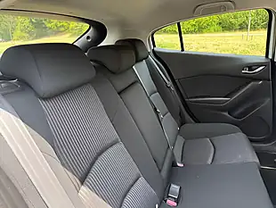 Used 2014 Mazda Mazda3 Se White - Interior and Exterior details 17