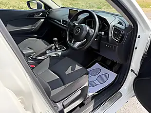 Used 2014 Mazda Mazda3 Se White - Interior and Exterior details 19