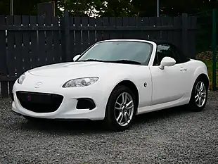 Used 2014 Mazda MX-5 Se White - Interior and Exterior details 4