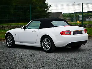Used 2014 Mazda MX-5 Se White - Interior and Exterior details 7