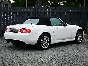 Used 2014 Mazda MX-5 Se White - Interior and Exterior details 9