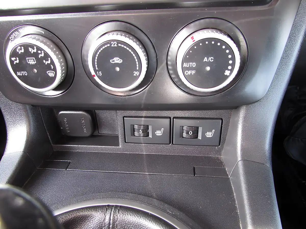Used 2014 Mazda MX-5 Sport Venture Blue - Interior and Exterior details 12