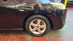 Used 2014 Mazda Premacy Red - Interior and Exterior details 20