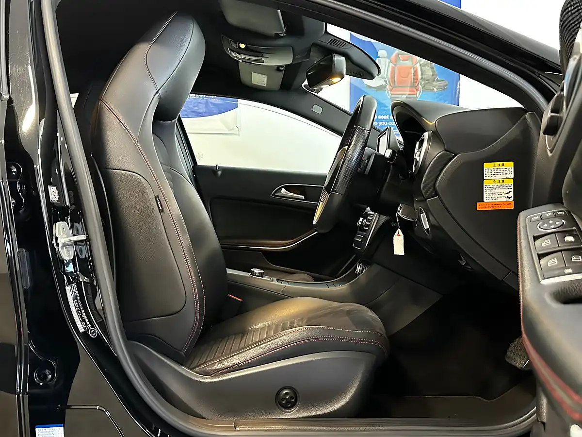 Used 2014 Mercedes a-Class AMG Sport Black - Interior and Exterior details 3