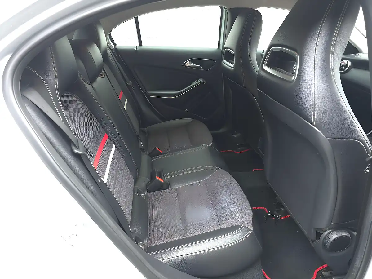 Used 2014 Mercedes a Class Se Silver - Interior and Exterior details 17