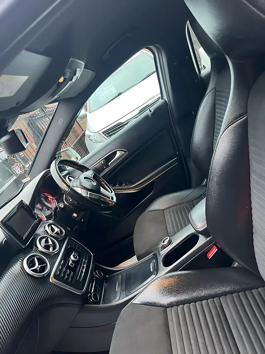 Used 2014 Mercedes A200 AMG Sport Platinum Silver Metallic - Interior and Exterior details 3