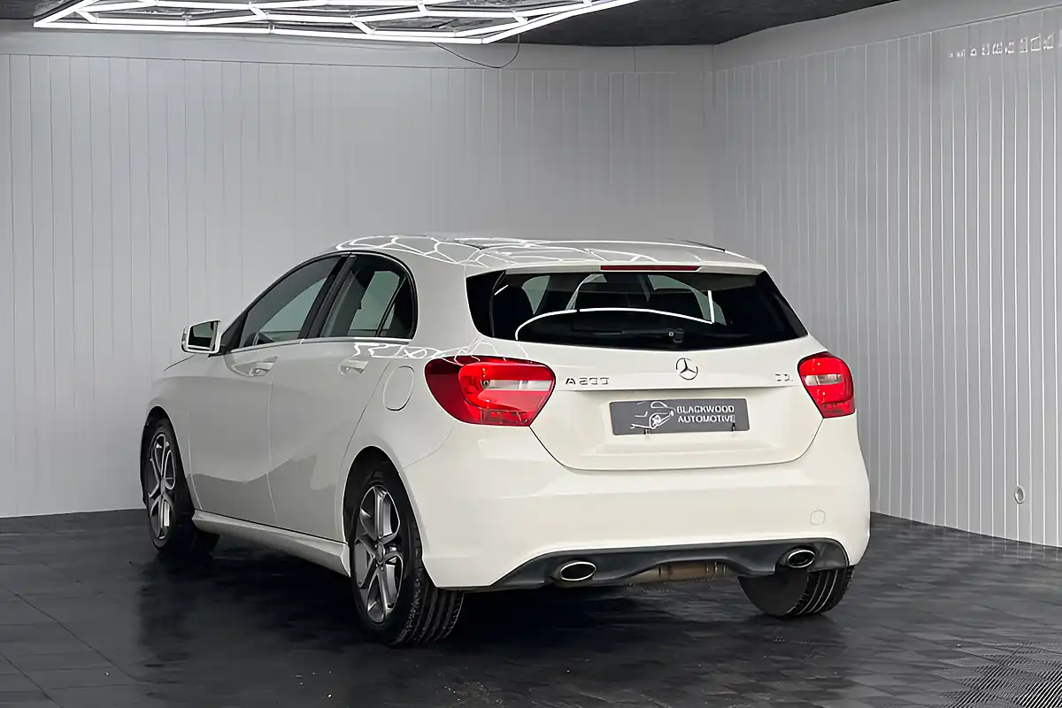 Used 2014 Mercedes-Benz 200 Sport White - Interior and Exterior details 9