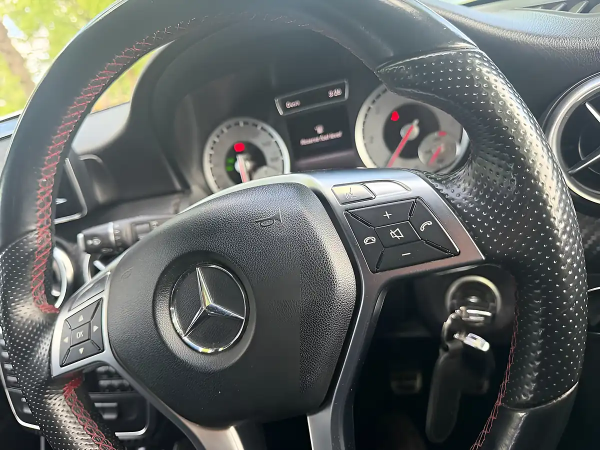 Used 2014 Mercedes-Benz a-Class AMG Sport Blue - Interior and Exterior details 17