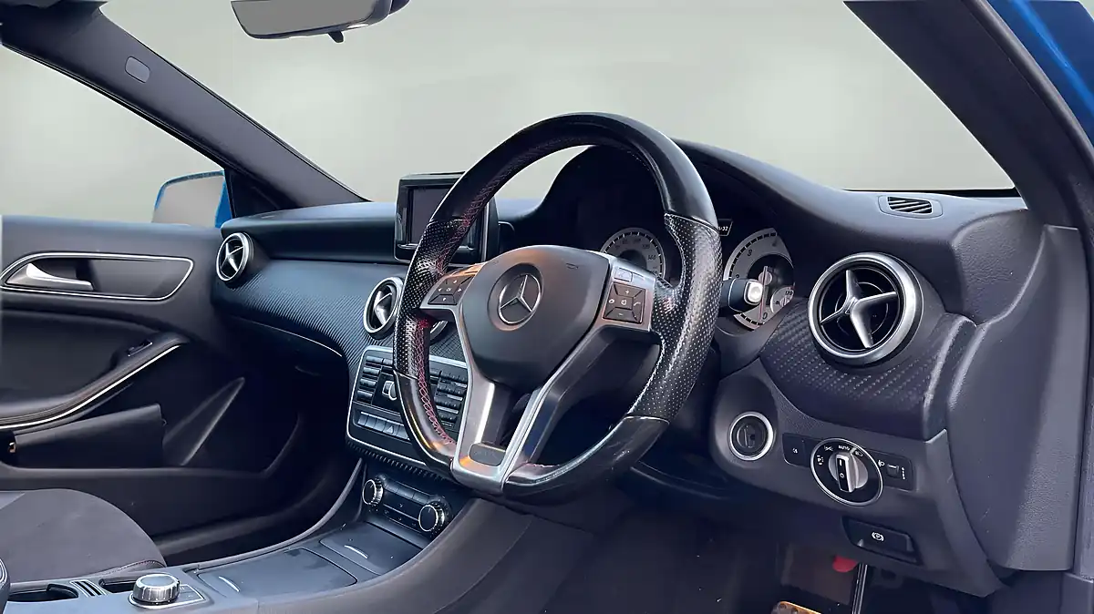Used 2014 Mercedes-Benz a Class AMG Sport Blue - Interior and Exterior details 6