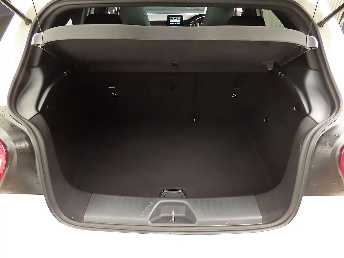Used 2014 Mercedes-Benz a Class AMG Sport White - Interior and Exterior details 11