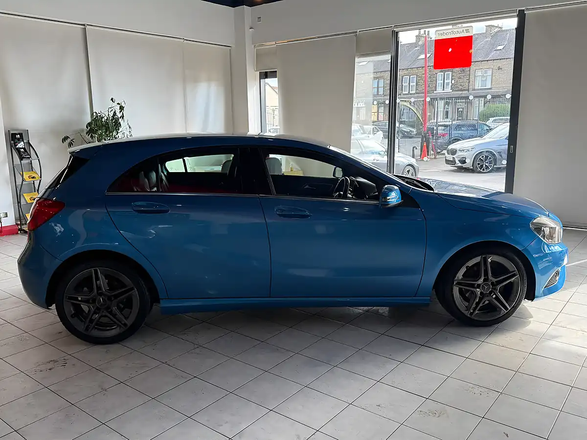 Used 2014 Mercedes-Benz a Class Eco Se Blue - Interior and Exterior details 12
