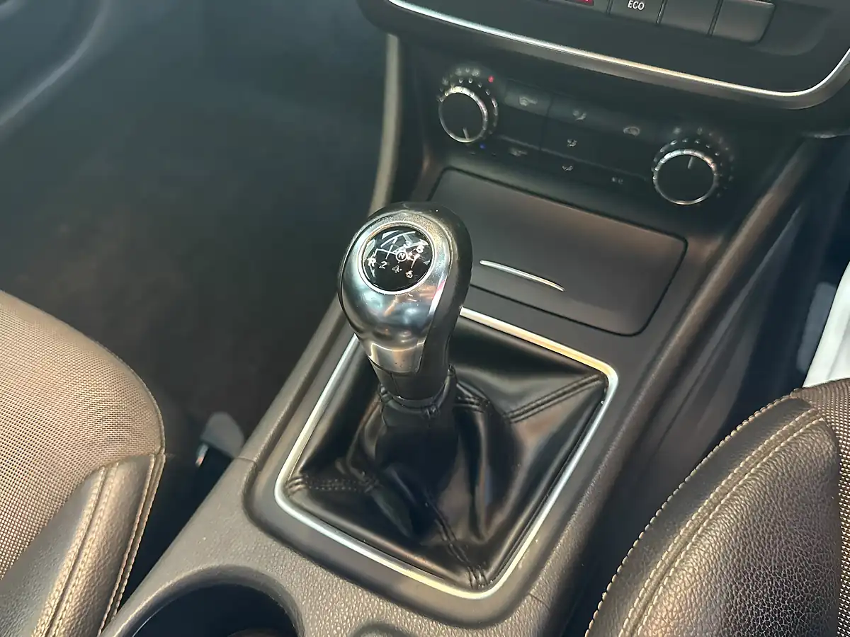 Used 2014 Mercedes-Benz a Class Eco Se Blue - Interior and Exterior details 18