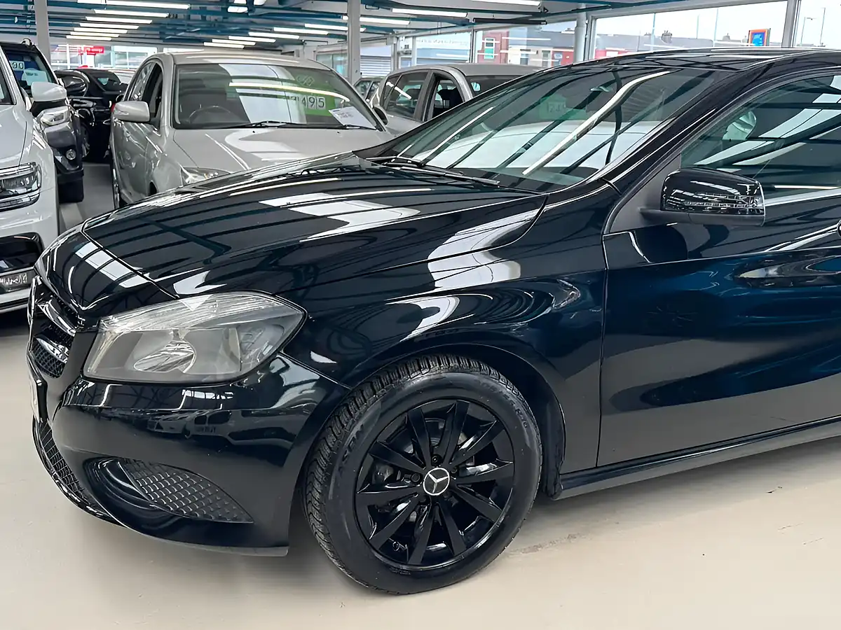 Used 2014 Mercedes-Benz a Class Se Black - Interior and Exterior details 19