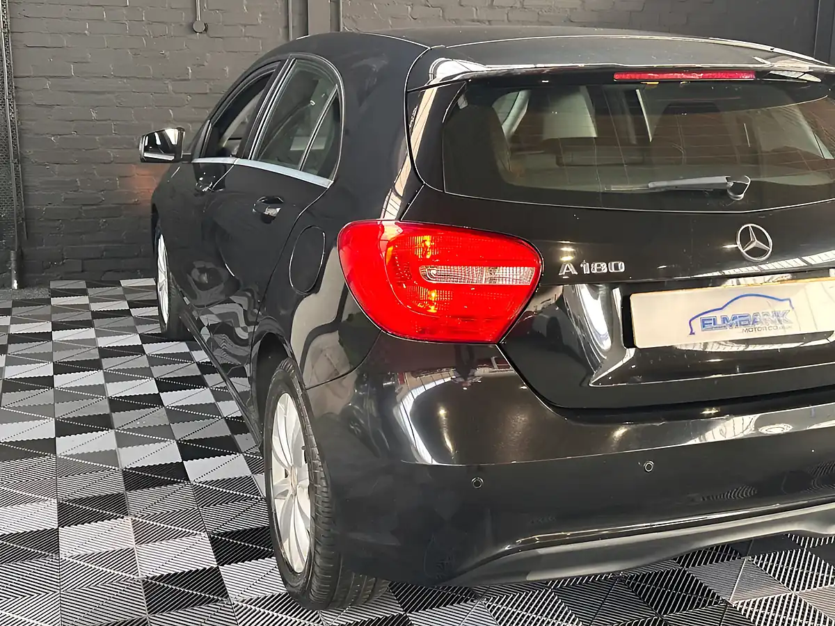 Used 2014 Mercedes-Benz a-Class Se Cosmos Black - Interior and Exterior details 7