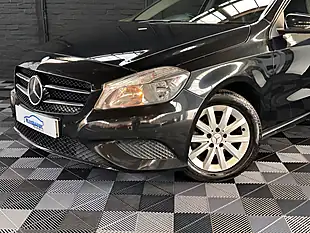 Used 2014 Mercedes-Benz a-Class Se Cosmos Black - Interior and Exterior details 9