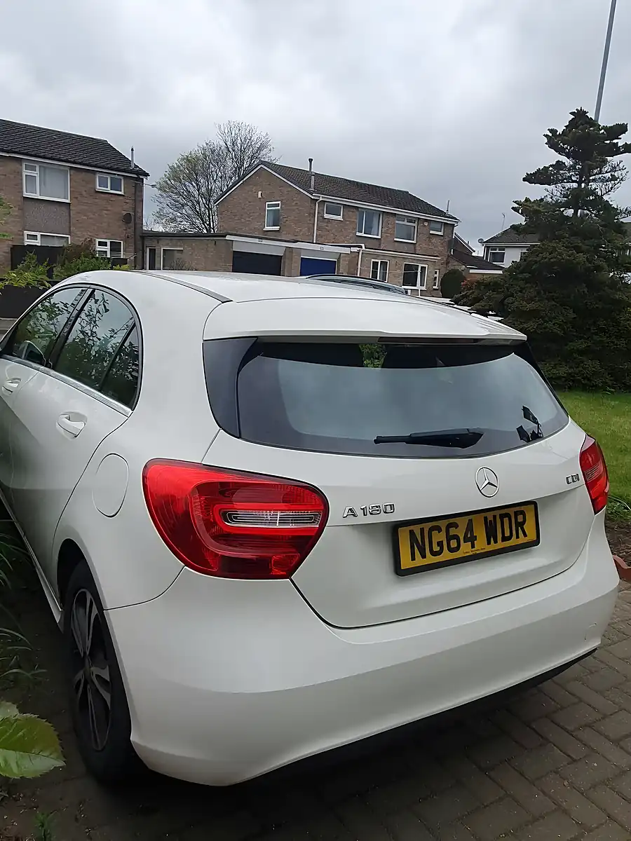 Used 2014 Mercedes-Benz a-Class Se White - Interior and Exterior details 6