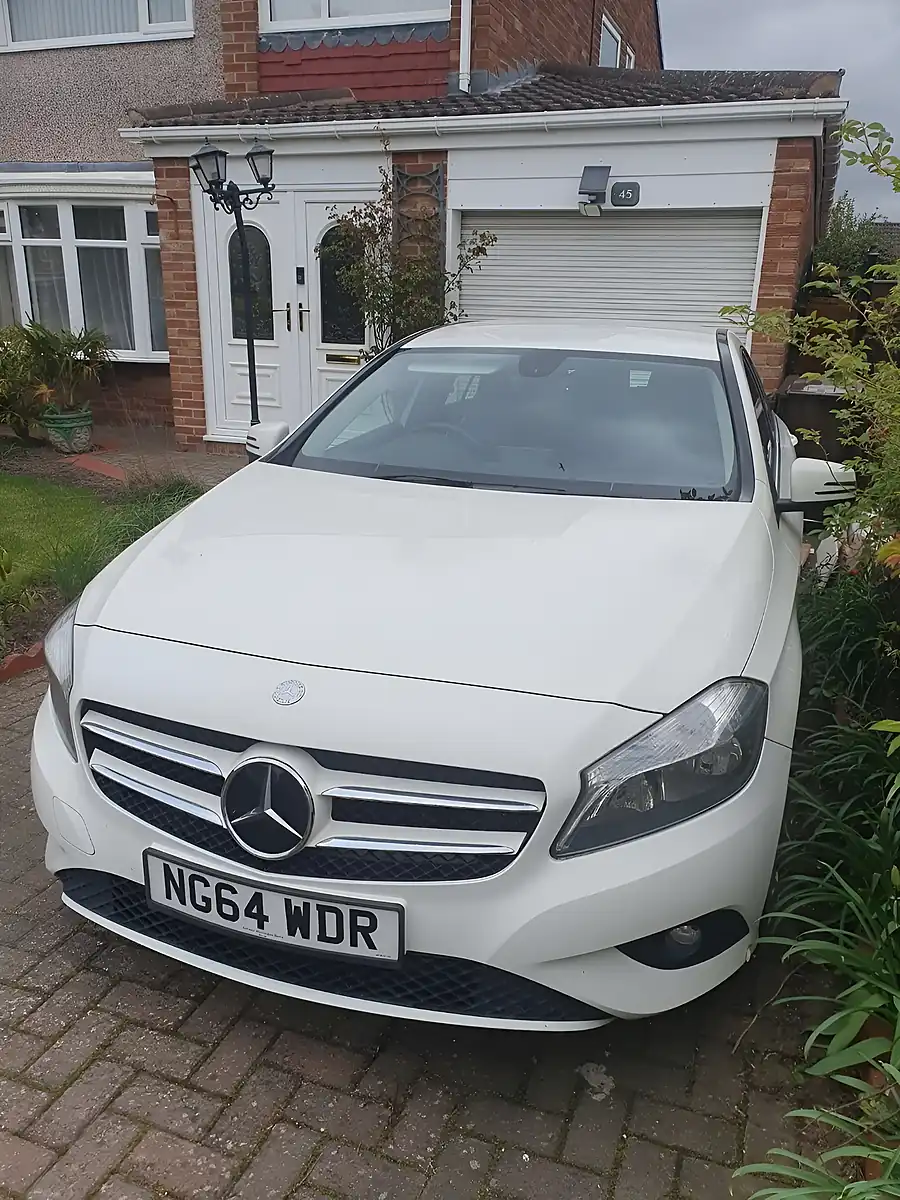 Used 2014 Mercedes-Benz a-Class Se White - Interior and Exterior details 7