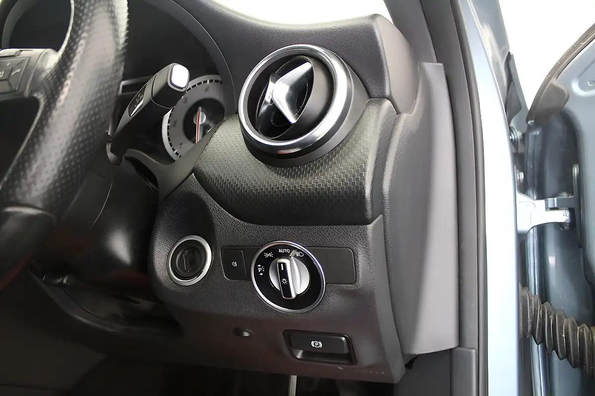 Used 2014 Mercedes-Benz a Class Sport Blue - Interior and Exterior details 17