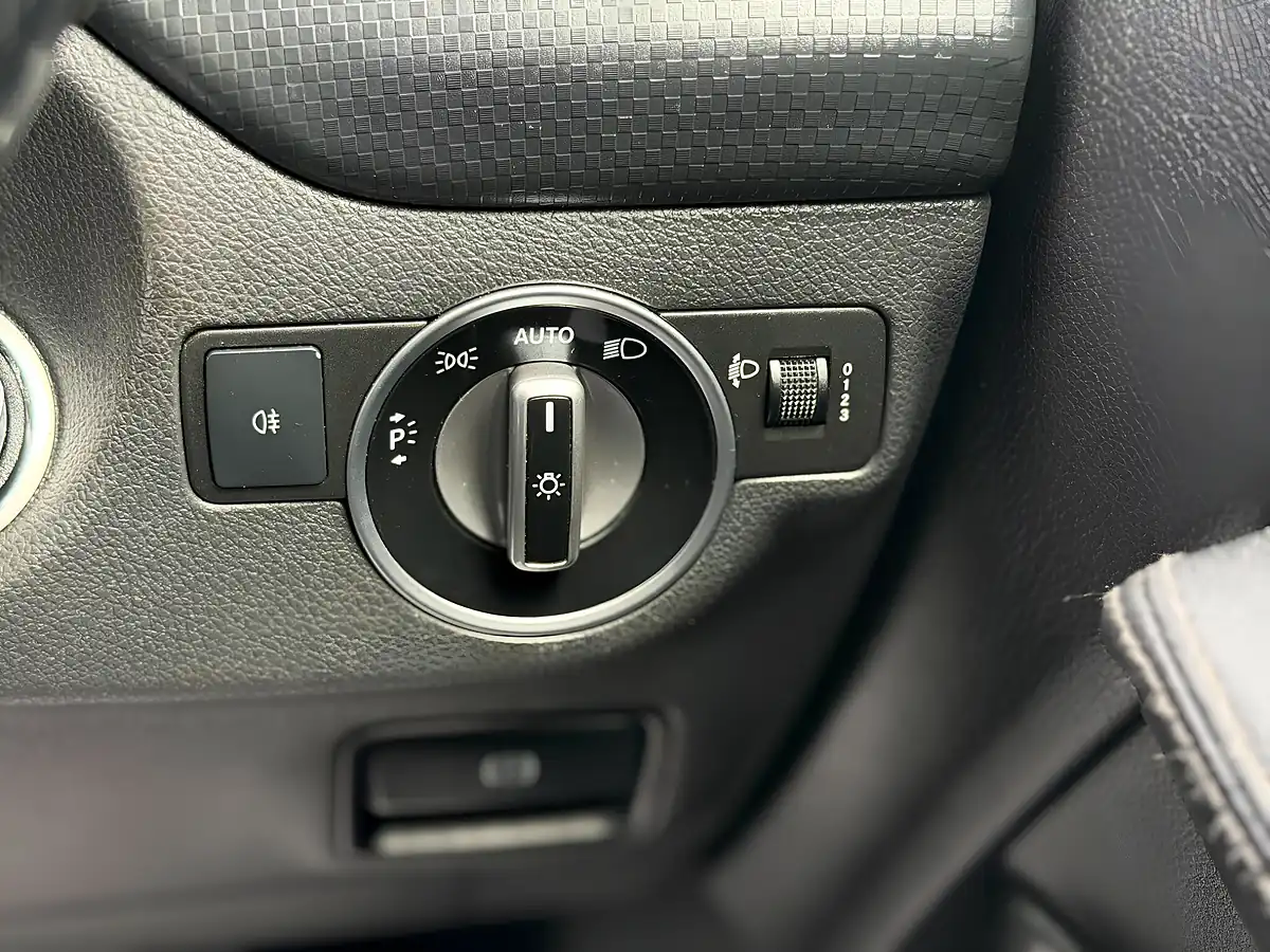 Used 2014 Mercedes-Benz a Class Sport Cosmos Black - Interior and Exterior details 14