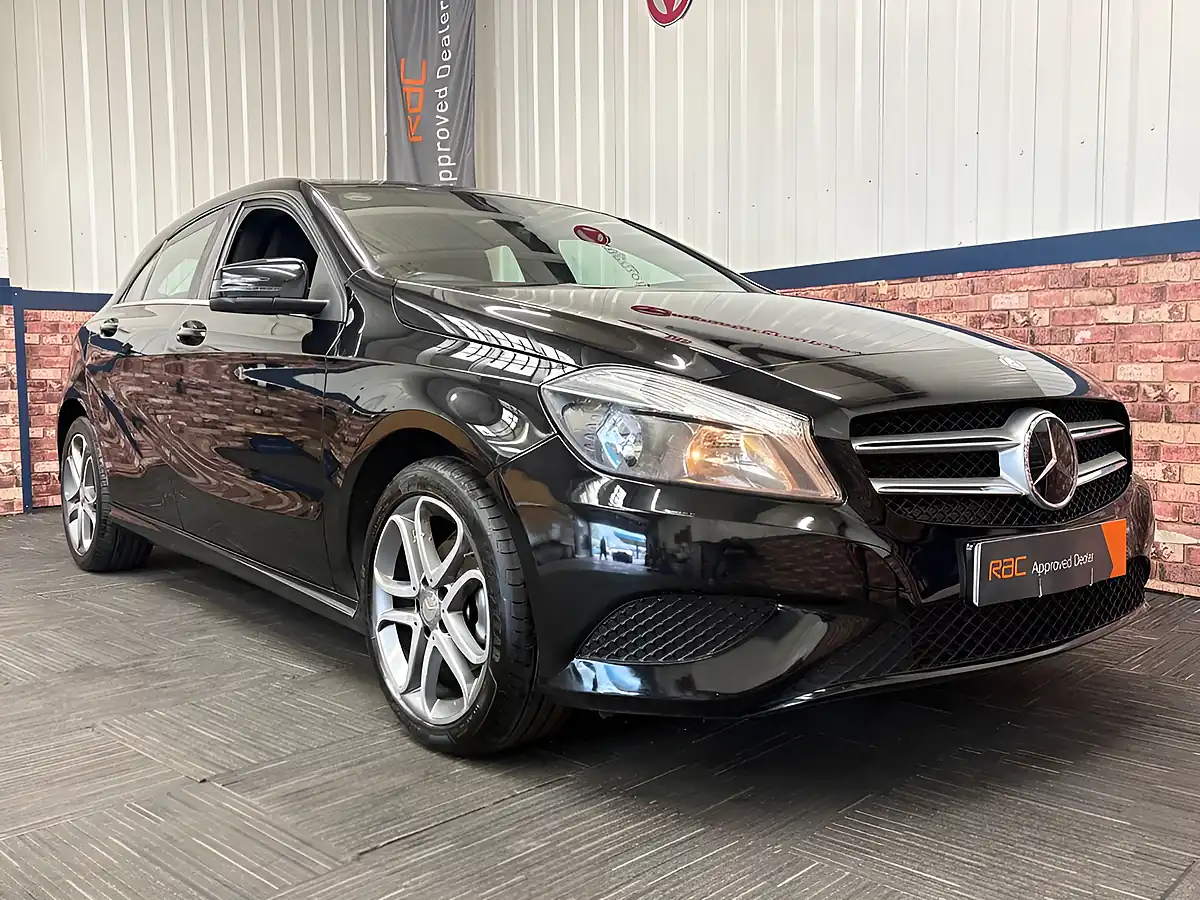 Used 2014 Mercedes-Benz a-Class Sport Cosmos Black - Interior and Exterior details 10