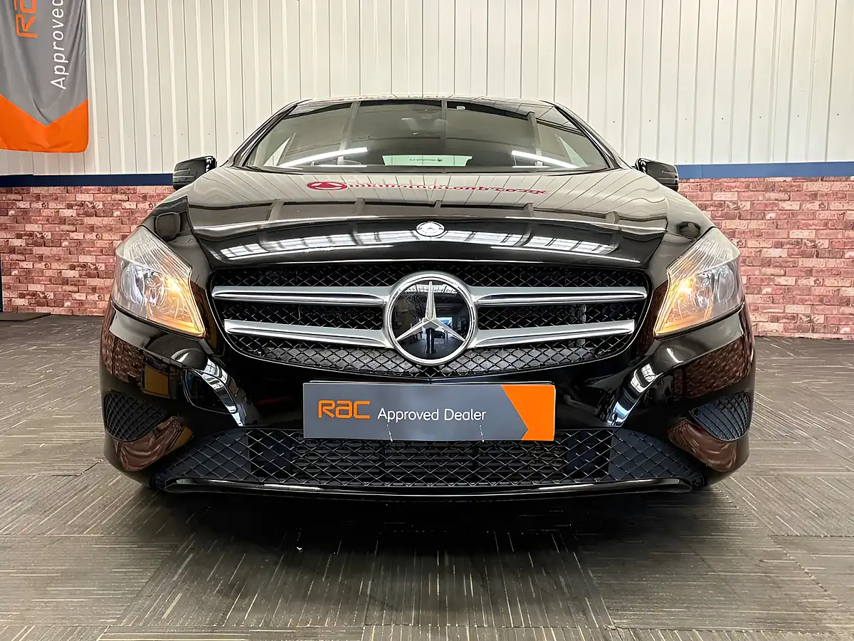 Used 2014 Mercedes-Benz a-Class Sport Cosmos Black - Interior and Exterior details 12