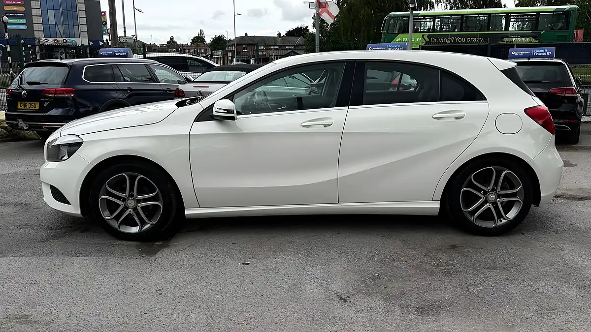 Used 2014 Mercedes-Benz a Class Sport White - Interior and Exterior details 6