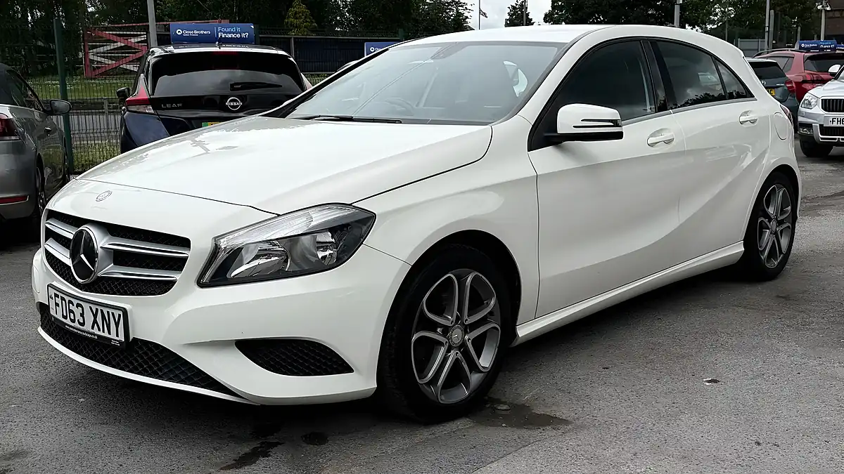 Used 2014 Mercedes-Benz a Class Sport White - Interior and Exterior details 7