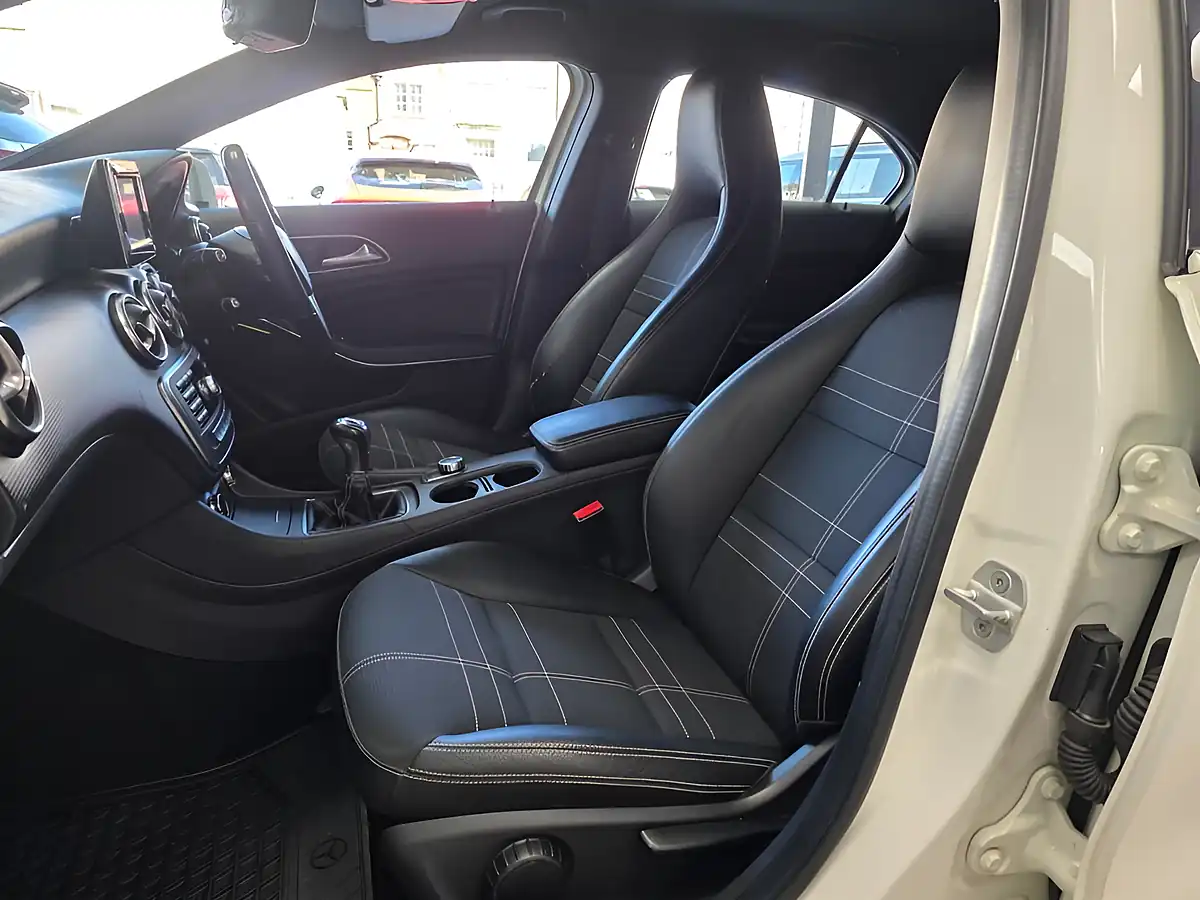 Used 2014 Mercedes-Benz a-Class Sport White - Interior and Exterior details 14