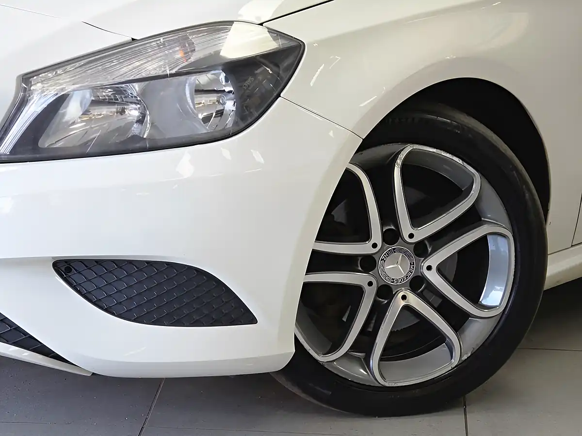 Used 2014 Mercedes-Benz a-Class Sport White - Interior and Exterior details 16