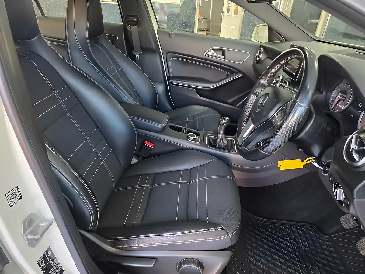 Used 2014 Mercedes-Benz a-Class Sport White - Interior and Exterior details 19