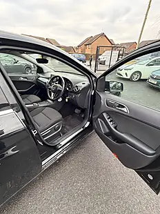 Used 2014 Mercedes-Benz B Class B180 Black - Interior and Exterior details 9