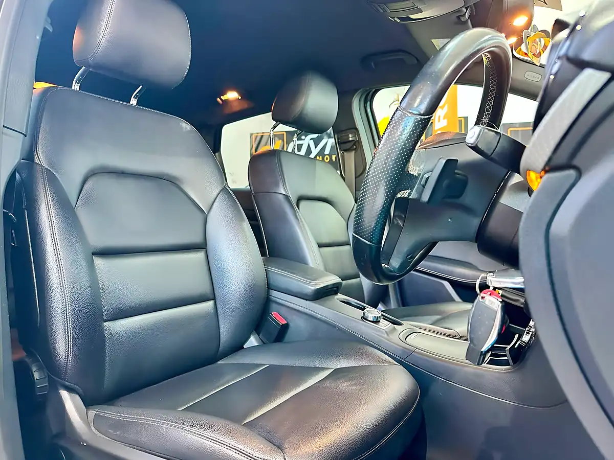 Used 2014 Mercedes-Benz B Class Sport Black - Interior and Exterior details 7