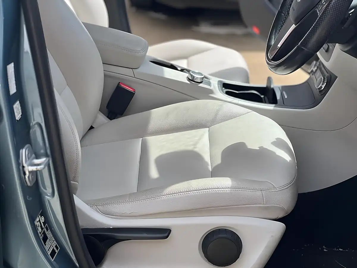 Used 2014 Mercedes-Benz B Class Sport Blue - Interior and Exterior details 10