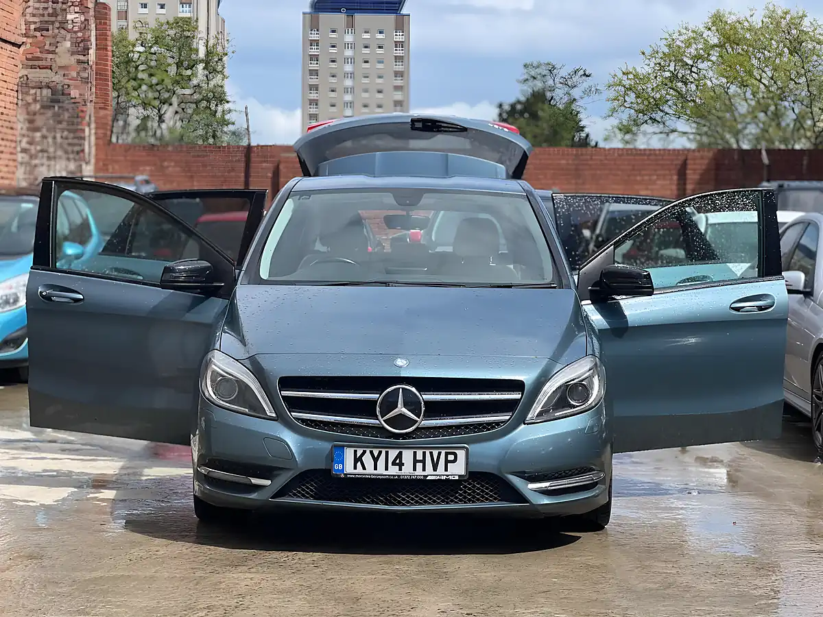 Used 2014 Mercedes-Benz B Class Sport Blue - Interior and Exterior details 5