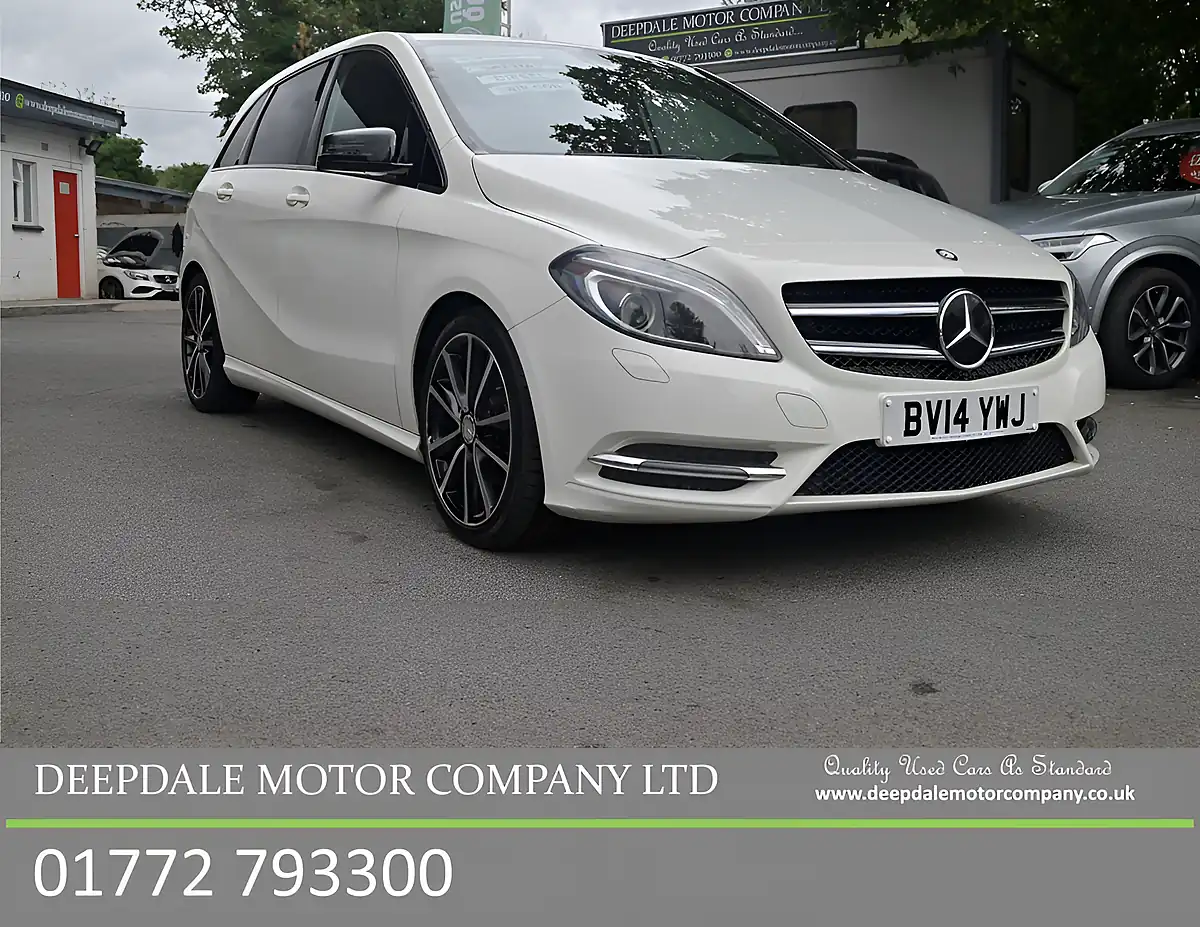 Used 2014 Mercedes-Benz B-Class Sport Cirrus White - Front View