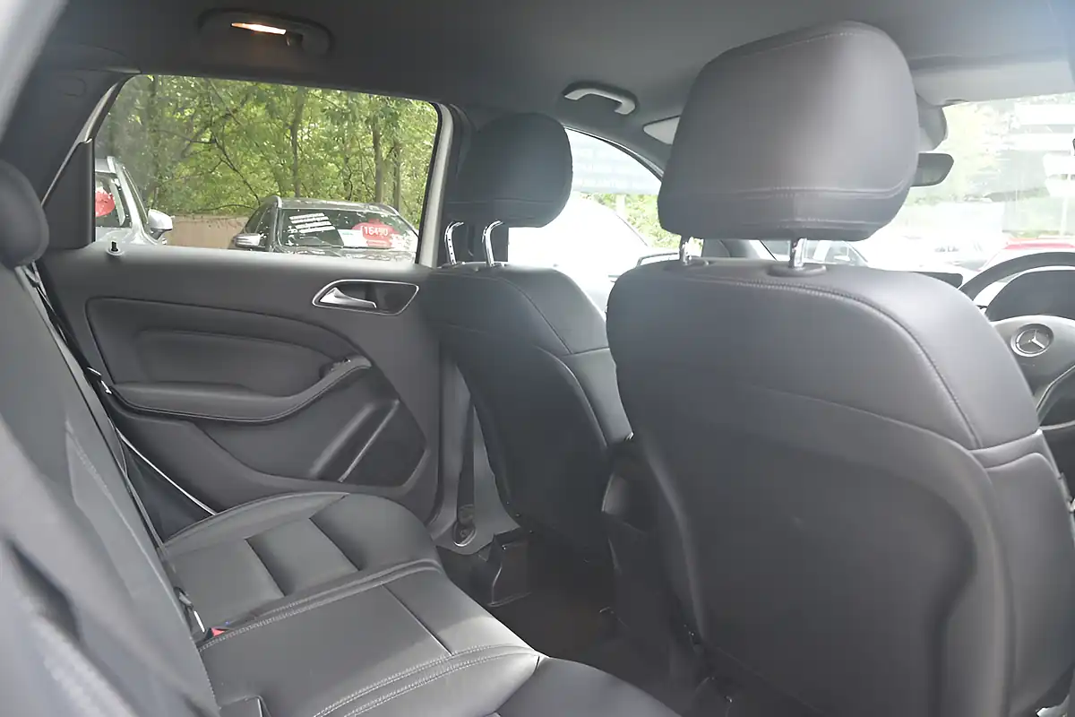Used 2014 Mercedes-Benz B-Class Sport Cirrus White - Interior and Exterior details 10
